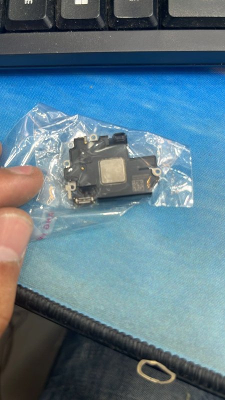 IPHONE 15 SPEKER